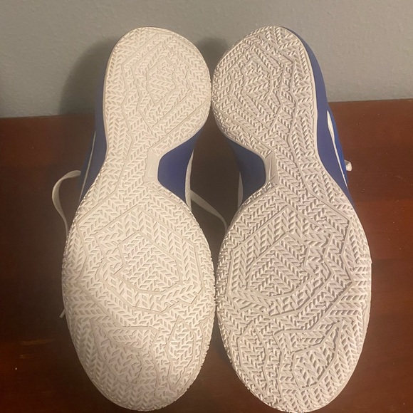 Nike Kids Sneakers in Blue and White Nike zoom shift - Picture 2 of 7